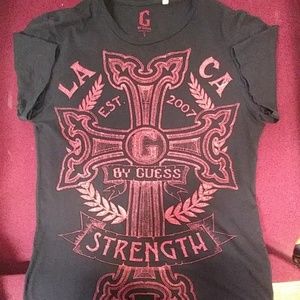 SOLD- Guess men's tshirt